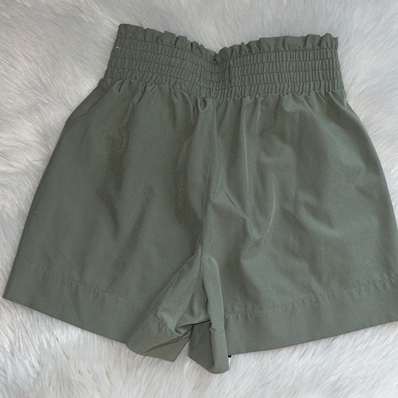 Abercrombie & Fitch shorts XXS - Picture 2 of 3